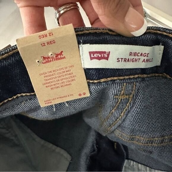Levi’s Big Girls RIBCAGE ANKLE STRAIGHT BIG GIRLS JEANS Size 12 - Picture 8 of 8